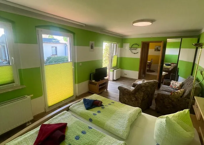 Hennig Kaiserstrasse 24